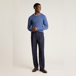 Burberry Men’s Navy Dress Pants Size 38 Regular (31” inseam)
Excellent condition